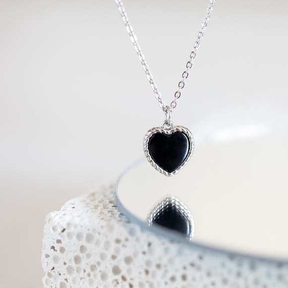 Romantic Heart Pendant (S925) - Only 1 left! - Picture 3 of 5